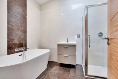 11_bathroom